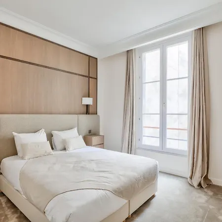Appartamento Urban Flat 191 - Luxury 3 Bedroom - Madeleine